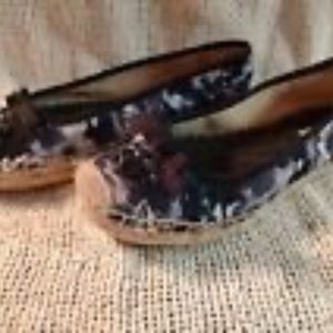 Vera Wang Floral Loafer Size 9